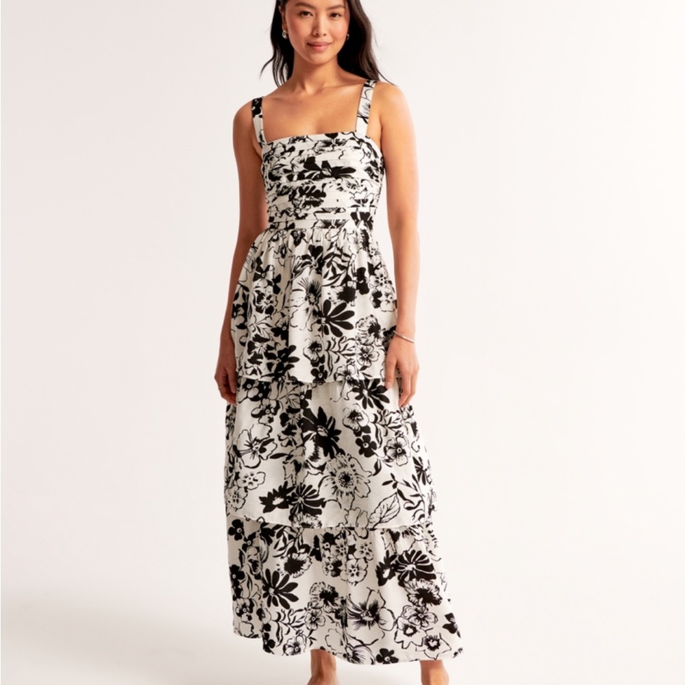 Abercrombie & Fitch Black and White Floral Emerson Dress